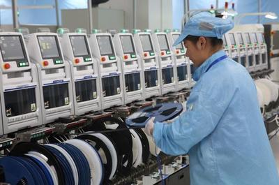 湘江新區(qū)賦能智造新篇章 比亞迪電子長沙工廠華為手機(jī)正式下線